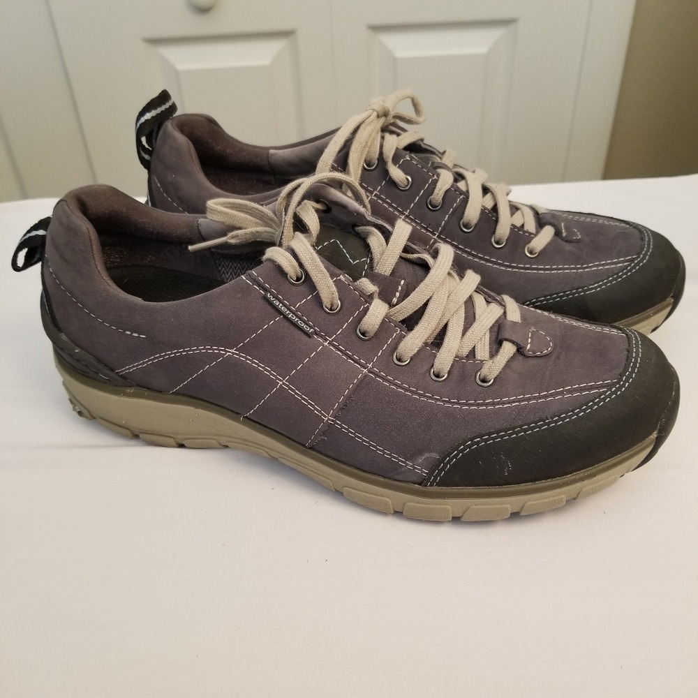 Clarks wave walk Womens size 9.5